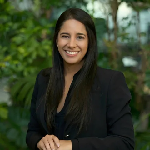 Dra. Mariana Siqueira