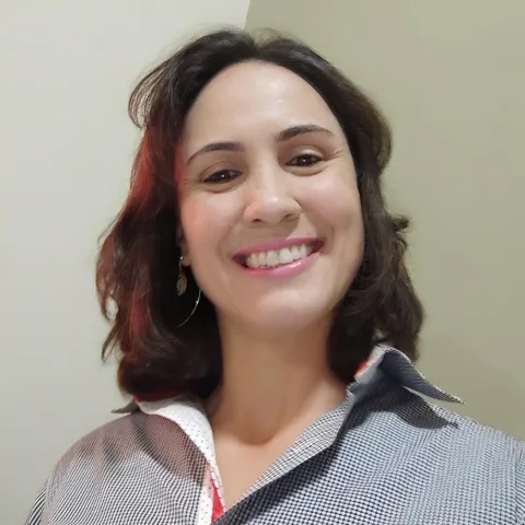 Dra. Évelin Moreno