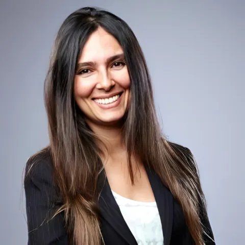 Camila Almeida
