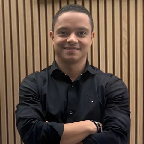 César Luján