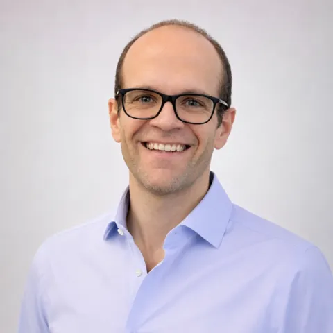 Dr. Danilo Sesma Costa