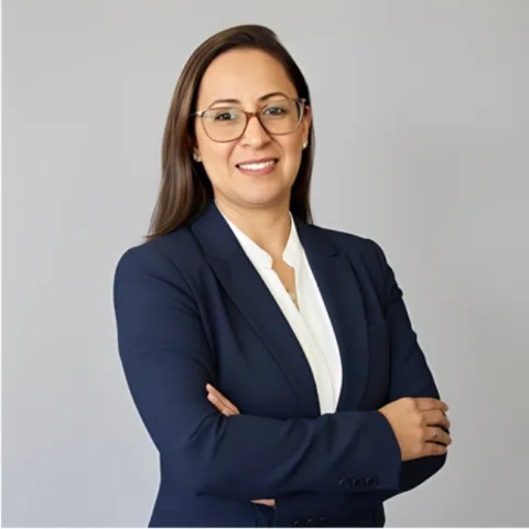 Carina Nicolav