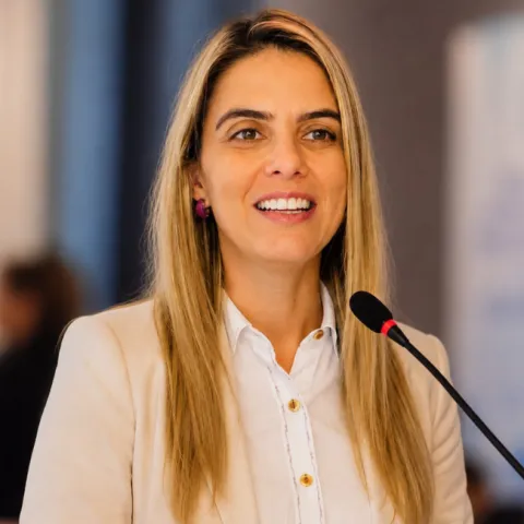 Dr. Sarita Geraldo Rosa Barros