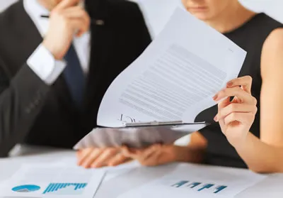 Registros junto a órgãos públicos, inclusive Banco Central